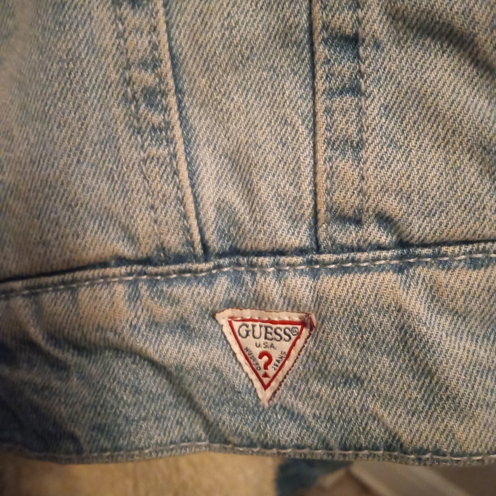 GUESS Men's Denim Jacket with Sherpa Lining - Picture 6 of 6